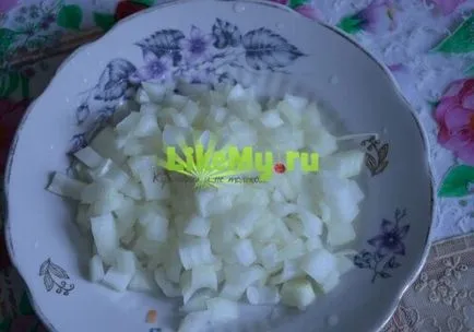 Reteta iahnie de legume gustoase cu dovlecei și cartofi