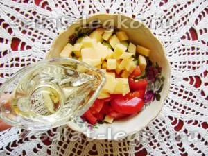 Salata cu rosii brânză și castraveți, reteta cu foto (foto) Salata cu rosii brânză și castraveți, reteta cu fotografie