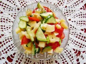 Salata cu rosii brânză și castraveți, reteta cu fotografie (castraveți) Salata cu rosii brânză și castraveți, reteta cu fotografie