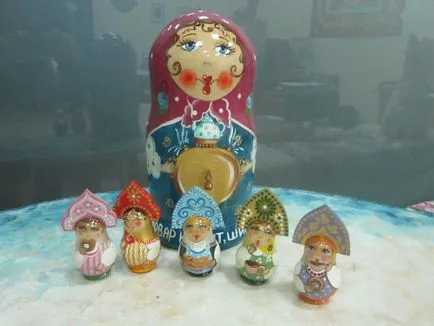 Painted atelier Matryoshka pentru începători cu șabloane și foto (elemente) Painted atelier Matryoshka pentru începători cu șabloane și fotografie