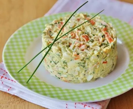 Salata cu bastoane crab, porumb și castravete - cum să pregătească rețeta