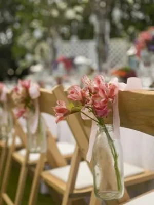 Cele mai populare culori pentru Floristica de nuntă (buchet de mireasa si boutonniere) Cele mai populare culori pentru Floristica de nuntă