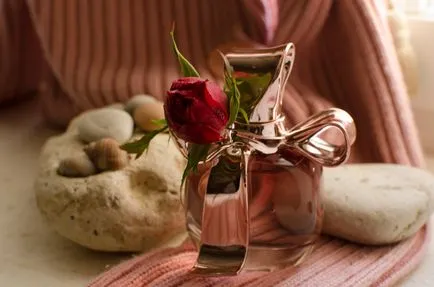 El însuși un parfumier 8 pași simpli pentru a crea o casă unică parfum (parfumier) El însuși un parfumier 8 pași simpli pentru a crea un unic băuturi spirtoase de origine