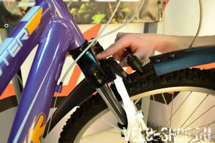 Asamblarea bicicleta din cutie
