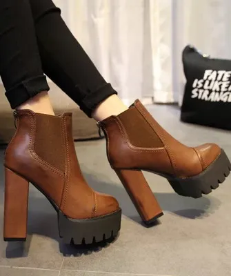 Din ceea ce sa poarte cizme la modă scurt 3 soiuri (pantofi) Din ceea ce sa poarte cizme la modă scurt 3 specii