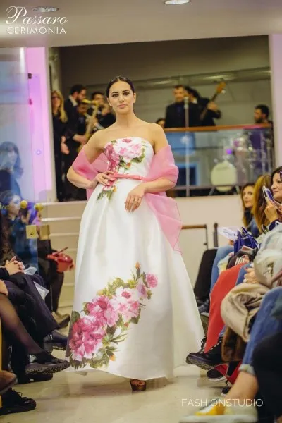 Din ceea ce sa poarte rochii cu imprimeu floral, rochii de moda