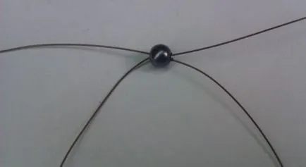 Cercei din margele cu mâinile în 10 minute, o clasă de master pentru începători cu fotografii