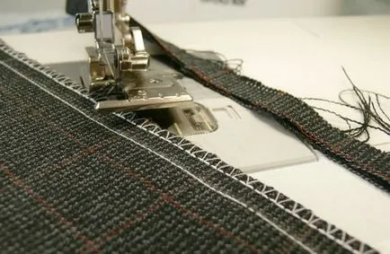 Mașini de cusut cu built overlock