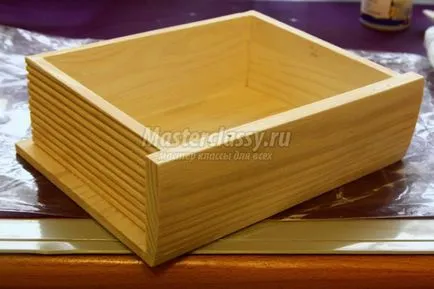 Caseta pentru bijuterii în tehnica decoupage