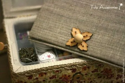 Sicriu pentru brodată cu mâinile lor de la un atelier de carton cu fotografii și video