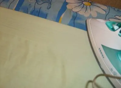 Sling-fular cu mâinile lor
