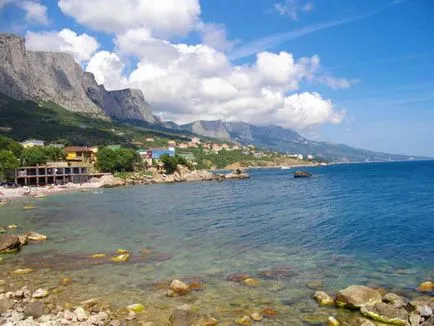Cu soțul ei în luna august vrem să mergem pentru o vacanță în Crimeea, și unde nu știu