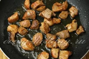 carne de porc fiert cu ardei dulce si reteta de tomate cu fotografie (chili piper pudră) tocană de porc cu ardei și roșii reteta cu o fotografie
