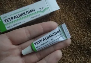unguent Tetraciclină pentru acnee pe fața cererii ajută la Do