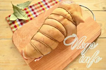 Carne de porc ciolan la cuptor in folie reteta cu o fotografie