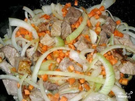 Carne de porc cu boia - un pas cu pas reteta cu fotografii de pe