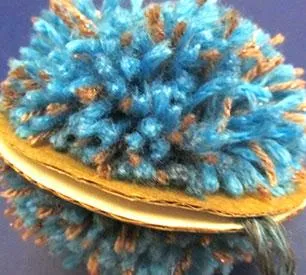 Învață să pălărie fantezie tricot cu pompom