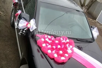 Decoratiuni pentru masini de nunta cu mâinile lor
