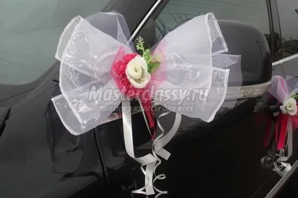 Decoratiuni pentru masini de nunta cu mâinile lor