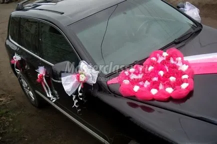 Decoratiuni pentru masini de nunta cu mâinile lor