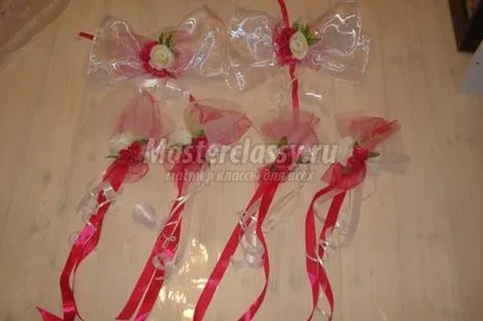 Decoratiuni pentru masini de nunta cu mâinile lor
