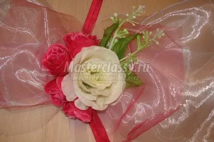 Decoratiuni pentru masini de nunta cu mâinile lor