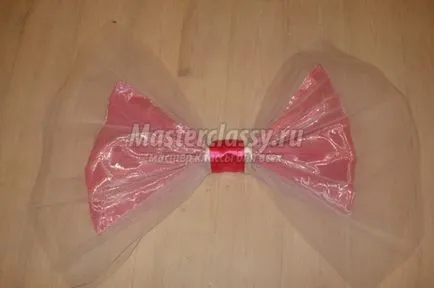 Decoratiuni pentru masini de nunta cu mâinile lor