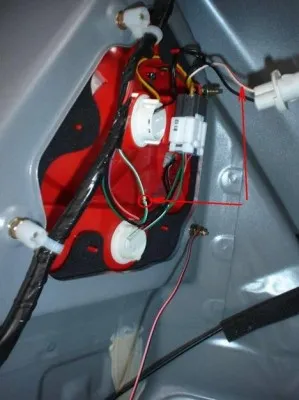 Instalarea pe masina, o camera retrovizoare, meșteșugurile pentru autoturisme (camere) Instalarea pe masina, o camera retrovizoare, meserii pentru automobile