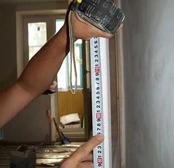 Instalarea și cravată în ușile interioare de blocare cu mâinile lor