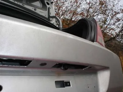 Instalarea pe masina, o camera retrovizoare, meserii pentru autoturisme (un fel de) Instalarea pe masina, o camera retrovizoare, meserii pentru automobile