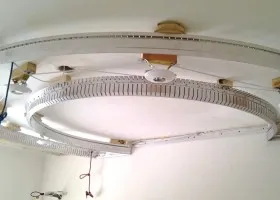 Alegerea unui plafon stretch cu mâinile