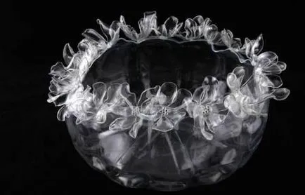 Vaze din sticle de plastic