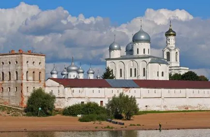 Veliki Novgorod vedea că (Veliki Novgorod) pentru o zi Veliki Novgorod este ceva pentru a vedea timp de 1 zi