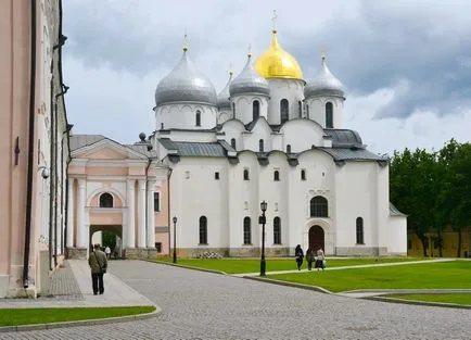 Veliki Novgorod este ceva pentru a vedea timp de 1 zi (cel mare) Veliki Novgorod este ceva pentru a vedea timp de 1 zi