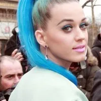 Păr albastru precum și ce să picteze, cum să flush opțiunile de nuanța și de colorare (fotografii și video)