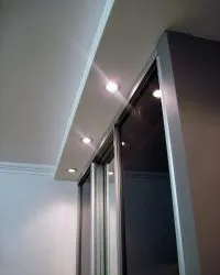 Built-in dulap glisante cu mâinile