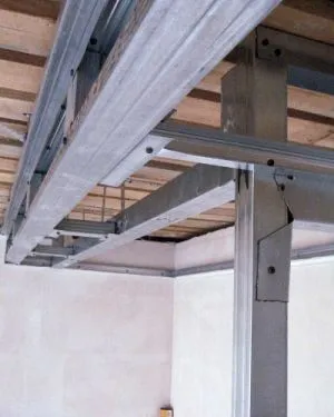 Built-in dulap glisante cu mâinile