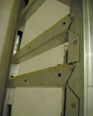 Built-in dulap glisante cu mâinile