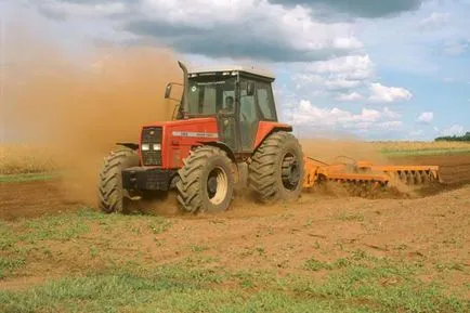 Aratului avantaje și dezavantaje tractorului fără alimentare mecanică (Avantaje) Tractor arat avantajele și dezavantajele alimentare mecanizate
