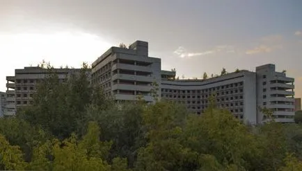 Abandonat Spitalul Hovrino