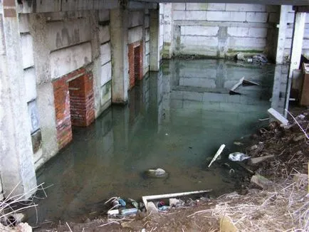 Abandonat Spitalul Hovrino
