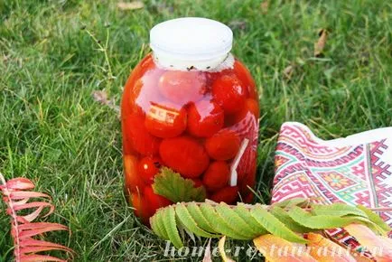 Pregătirile pentru rețetele de aur de iarnă de tomate