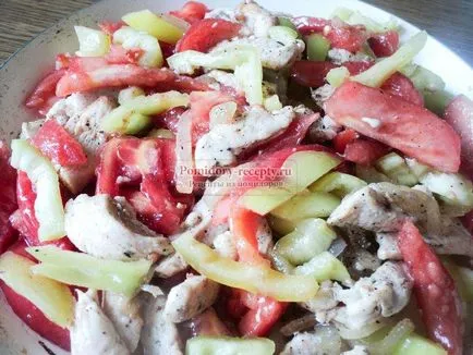 Carne prăjită, roșii și ardei (carne la cuptor cu roșii și ardei) carne prăjită cu roșii și ardei