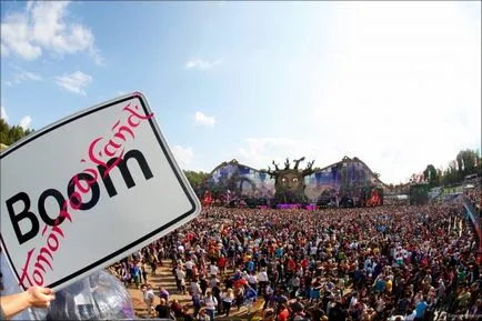 Tomorrowland ce este