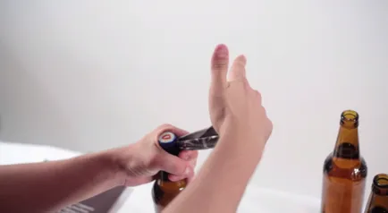 Cum de a deschide o bere fără