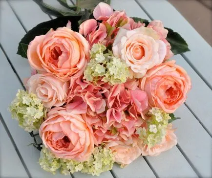 Buchet de trandafiri pentru mirese Buchet de trandafiri pentru mirese