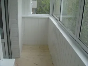 Cum de a decora interiorul balcon