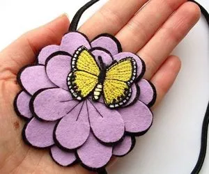 Ca de flori simțit