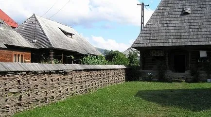 Ce gard împletit Ce gard împletit