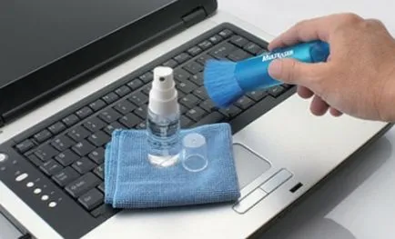 Cum se curata un laptop
